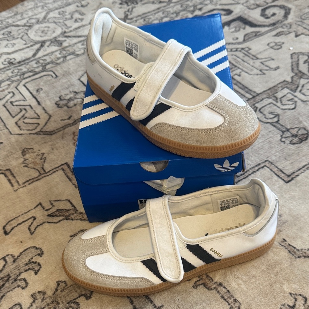 Adidas White and Black Samba Jane Sneakers - Worn 1x